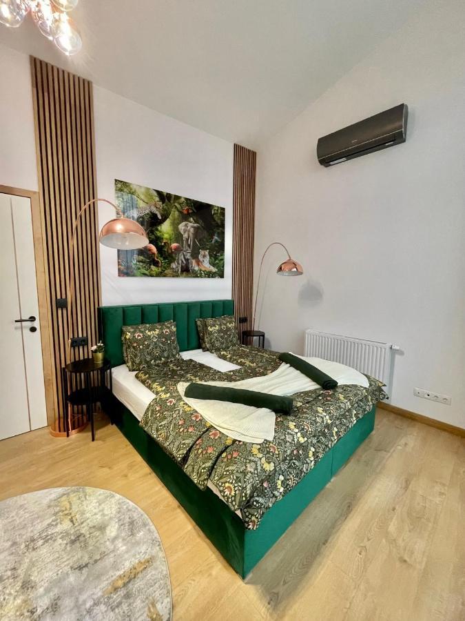 Centropolitan Penthouse #Jacuzzi #Freeparking Apartment Budapest Bagian luar foto